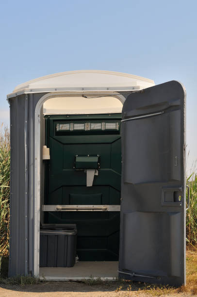 Best Luxury portable toilet rental  in Sheffield, OH